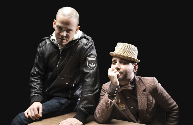 Sal Del Closet Calle 13