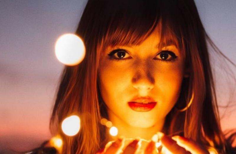 Qué tan poderosa es tu aura según tu signo zodiacal y ¿cómo usarla a tu favor?