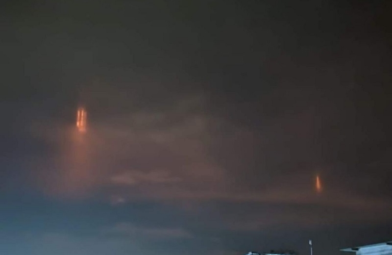 ¡Madr3s! Aparecen en el cielo extrañas luces rojas 