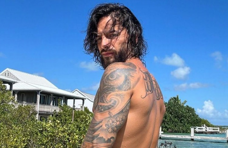 ¡Maluma estrenó 'Bikini' y nos transporta al verano en pleno Diciembre!