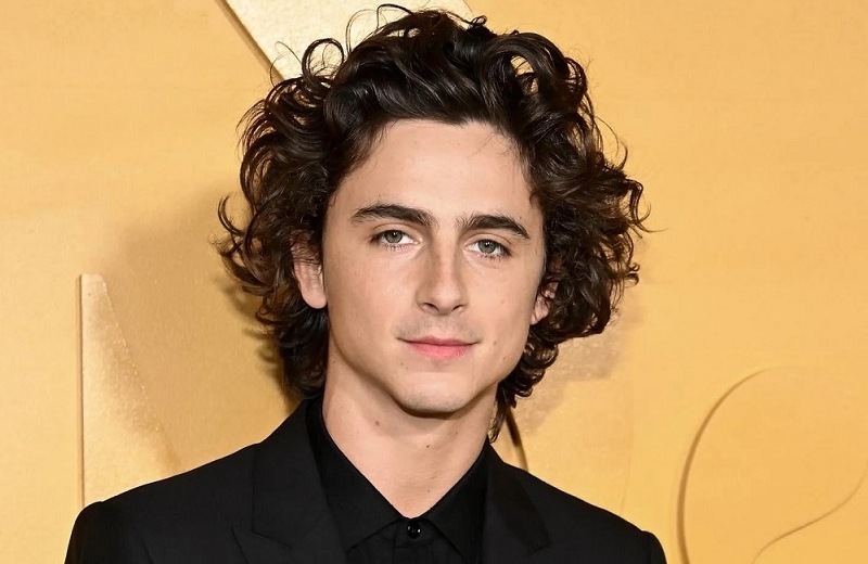 Timothée Chalamet desbanca a Henry Cavill como el hombre más guapo del mundo