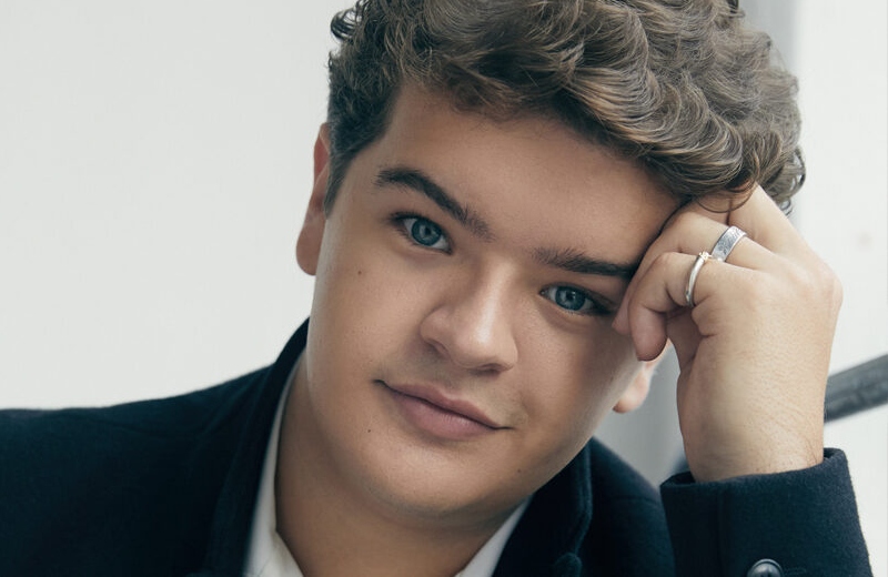 Actor de 'Stranger Things' revela que fue acosado por mujer de 40 años