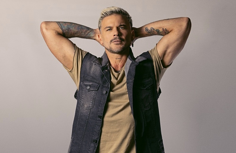 'Sabe bien' la nueva canción pícara de Pedro Capó (+video)  