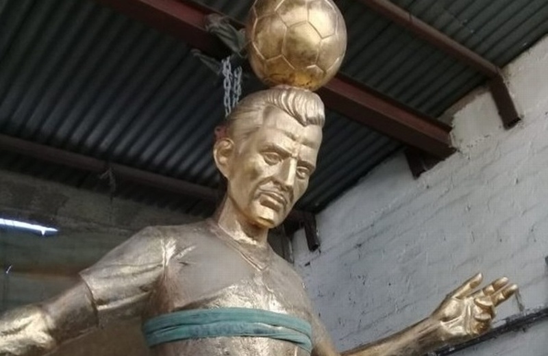 Estatua del 'Pirata' Fuente se está cayendo a cachos (+foto)