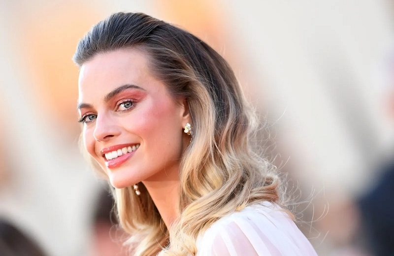 Ya! es mamá Margot Robbie, protagonista de 'Barbie' 