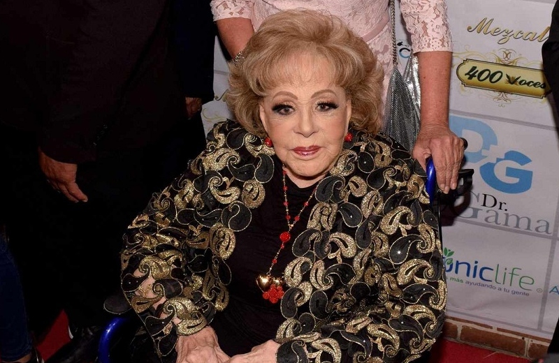 Reportan grave de salud a Silvia Pinal; familiares llegan al hospital 