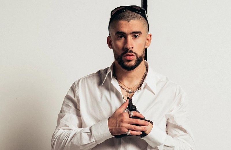 Bad Bunny anuncia su nuevo álbum: 'Debí Tirar Más Fotos'