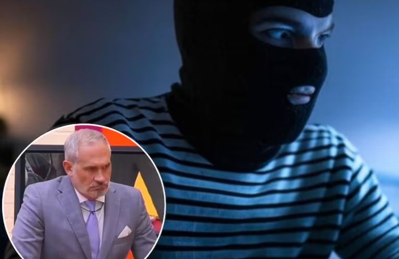 Estafan a Arath de la Torre a través de WhatsApp; así ocurrió