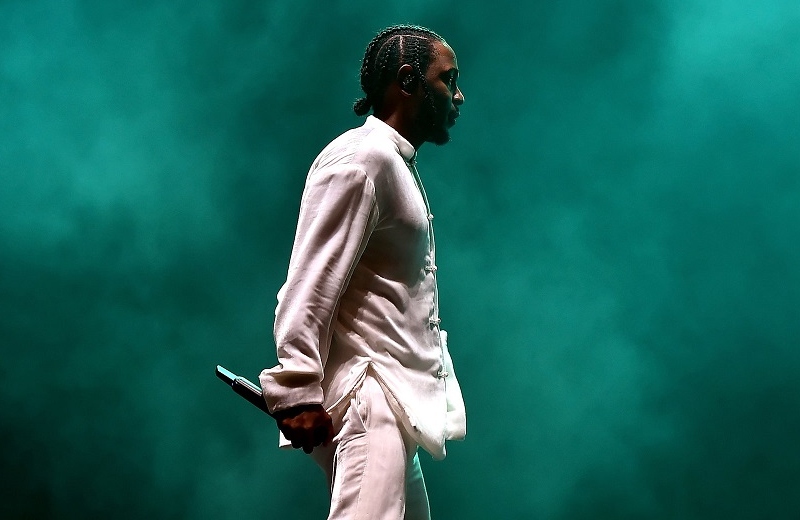Kendrick Lamar en el medio tiempo del SuperBowl (+video)