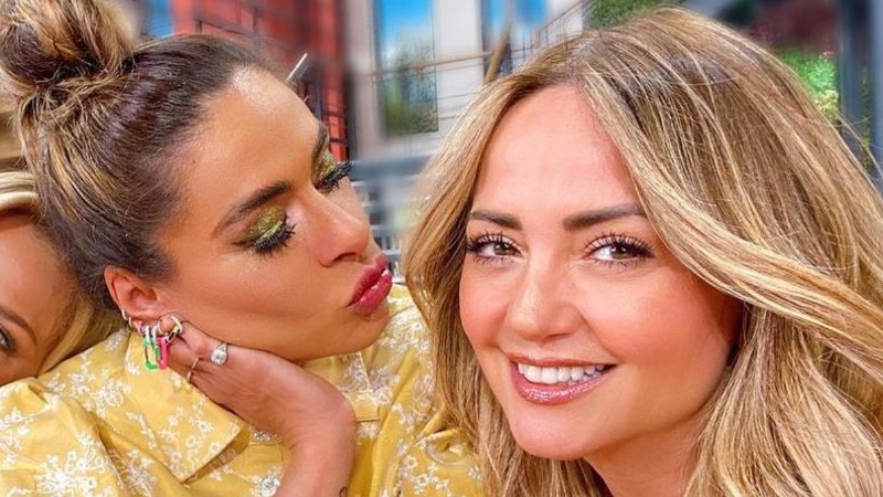 ¡OMG! Galilea Montijo y Andrea Legarreta coquetean en vivo (+VIDEO)