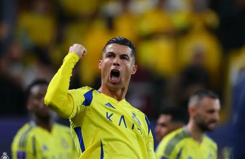 ¡Cristiano Ronaldo, doblete y 923 goles!