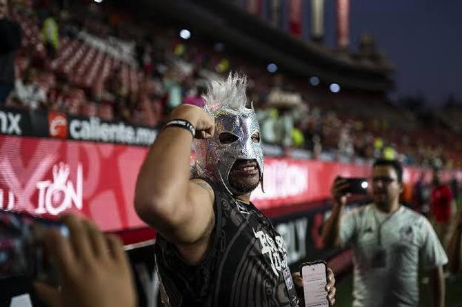 ¡Escorpión Dorado presenta el nuevo jersey de la Selección Mexicana!