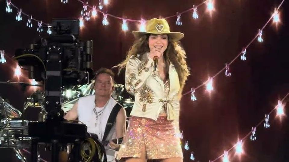 ¡Ni Bruta, Ni Ciega, Ni Sordamuda! Shakira enloquece al cantar temazo con mariachi (+VIDEO)