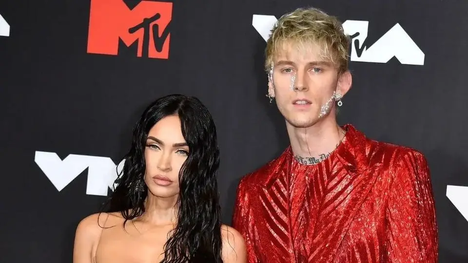 Megan Fox da a luz a su primera hija con Machine Gun Kelly