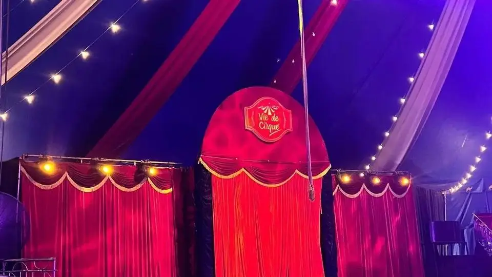 Cae trapecista cuando realizaba un acto en circo en Boca del Río, Veracruz