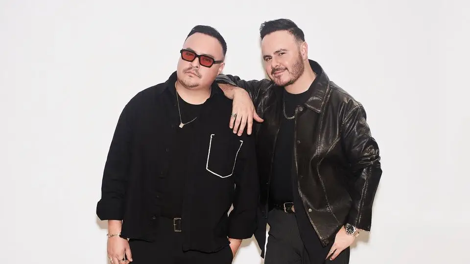Río Roma lanza nuevas canciones de romance, rupturas y nostalgia