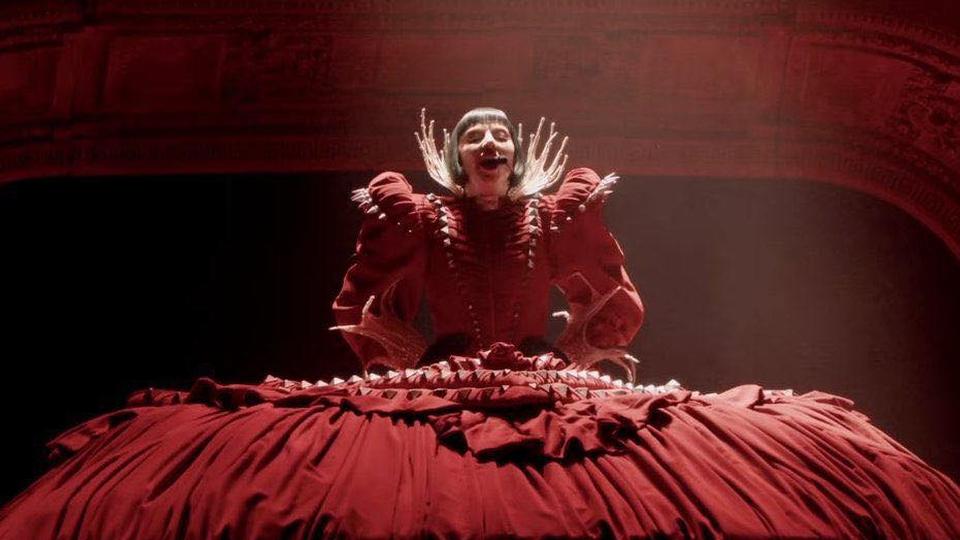 Lady Gaga revive a una nueva 'Mother Monster' en Coachella (+video)