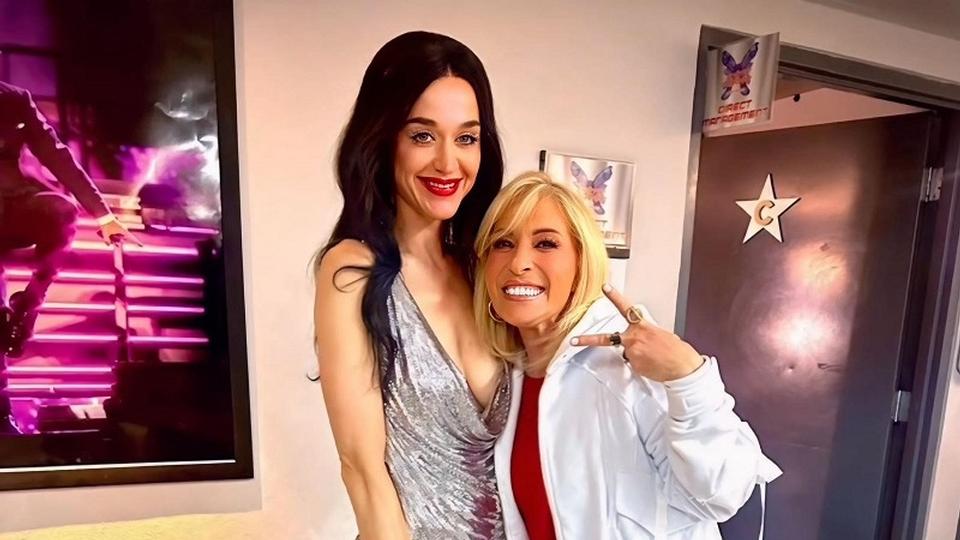 Katy Perry se fresea con Yuri ¡Y así reaccionó la jarocha! (+video)