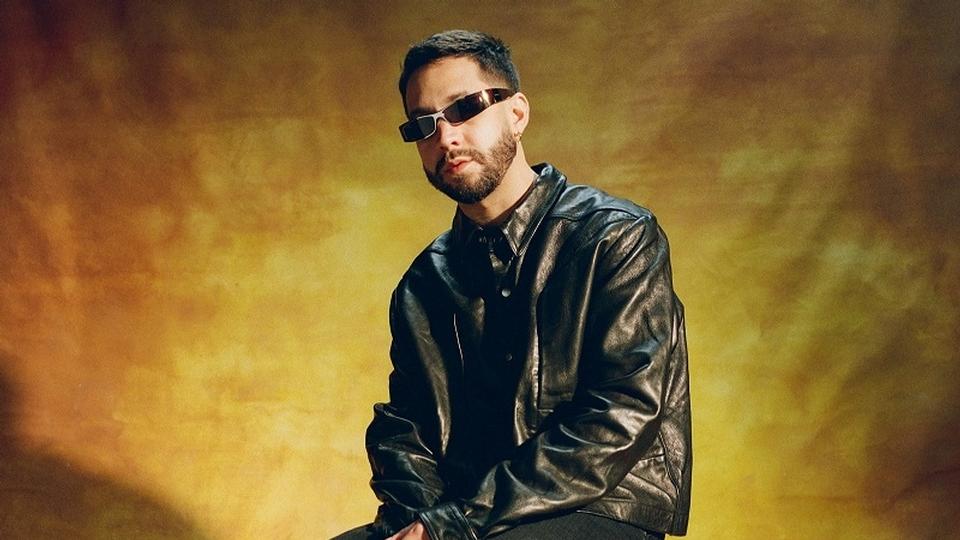 Mora, la sensación de la música latina, sorprende con 'Lo mismo de siempre' (+videos)