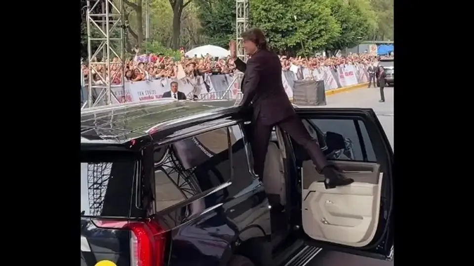 Tom Cruise da en México el último salto de 'Misión Imposible: Sentencia Final' 