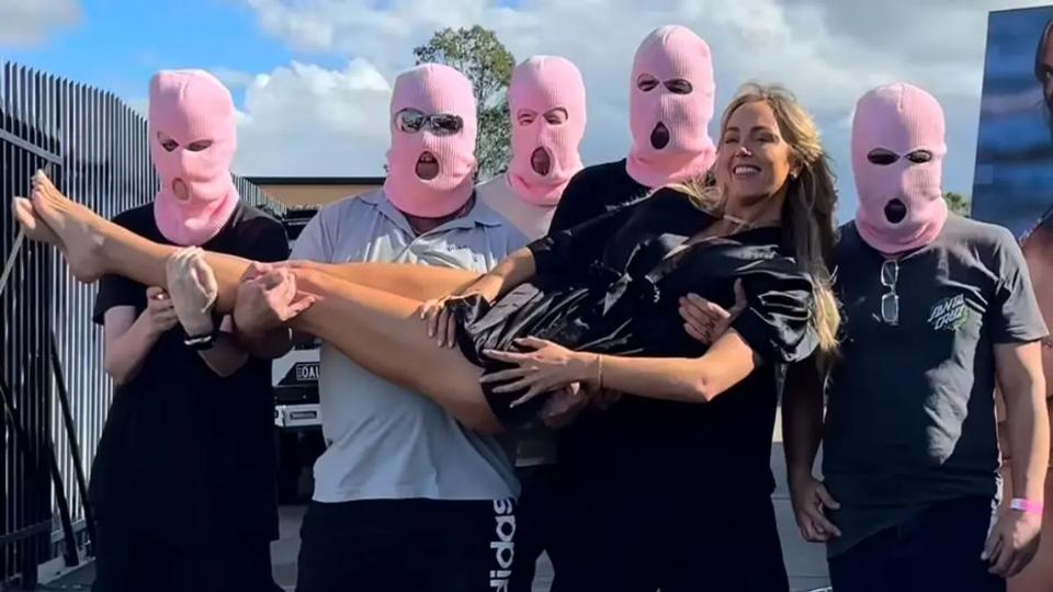 Influencer termina hospitalizada por tener relaciones ¡Con más de 500 hombres en un día!