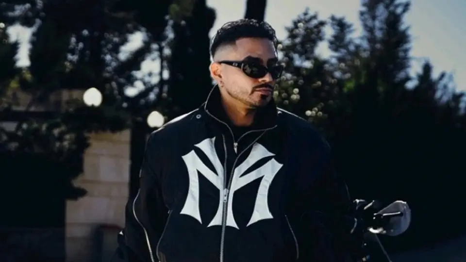 La estrella del rap, Álvaro Díaz, lanza 'Paranoia' (+video)