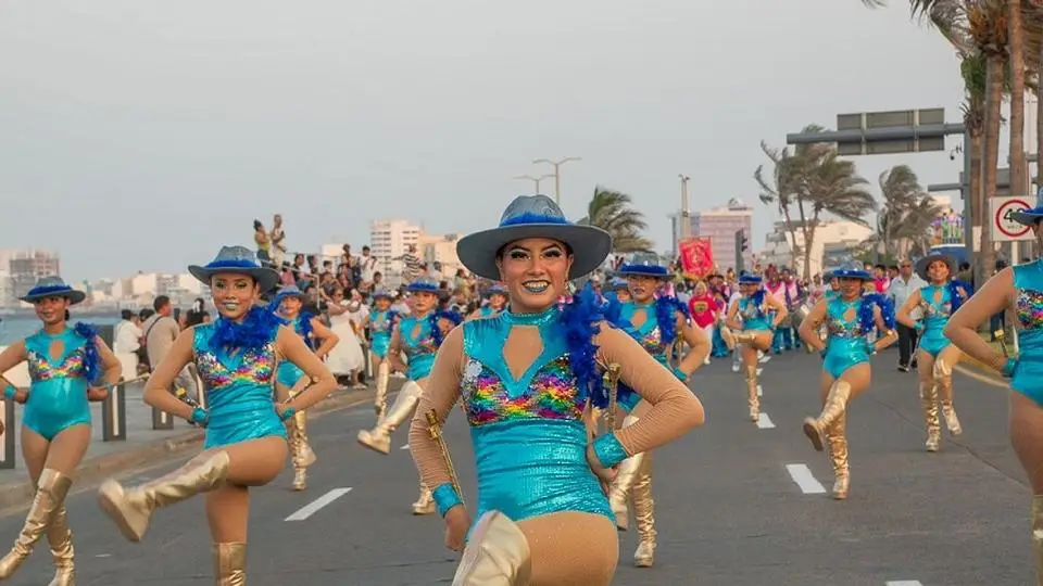 Ya! huele a Carnaval: Tremendo ambiente en el Papaqui (+fotos)  