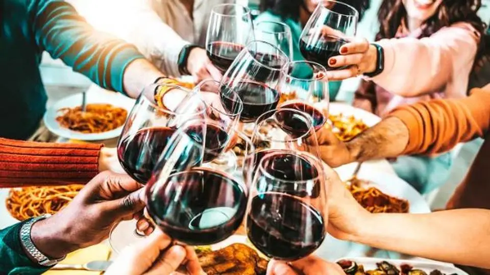 ¡Todos tenemos uno! 15 tipos de amigos que te encuentras en la escuela o el trabajo