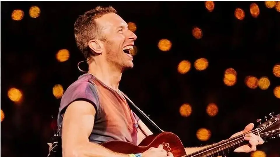 ¡Hace 25 años Coldplay nos pintó el mundo de amarillo! Checa el Video