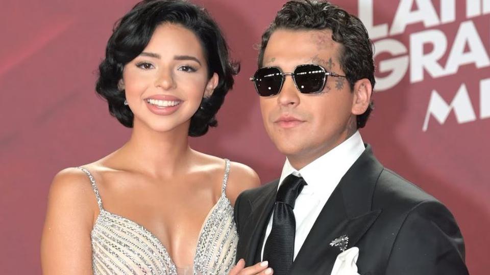 ¿Huevos con salsa o puro cuento? Nodal desmiente a Ángela Aguilar