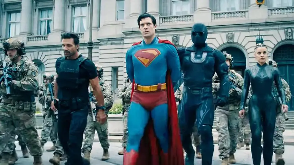 ¡Superman se estrena con villana latina! (+Video)