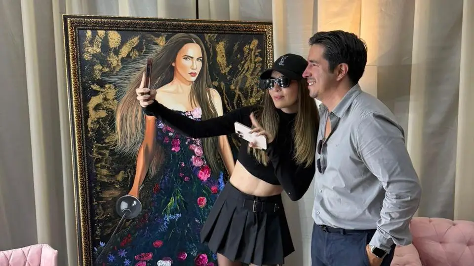 Pintor veracruzano obsequia a Belinda impresionante lienzo al óleo 
