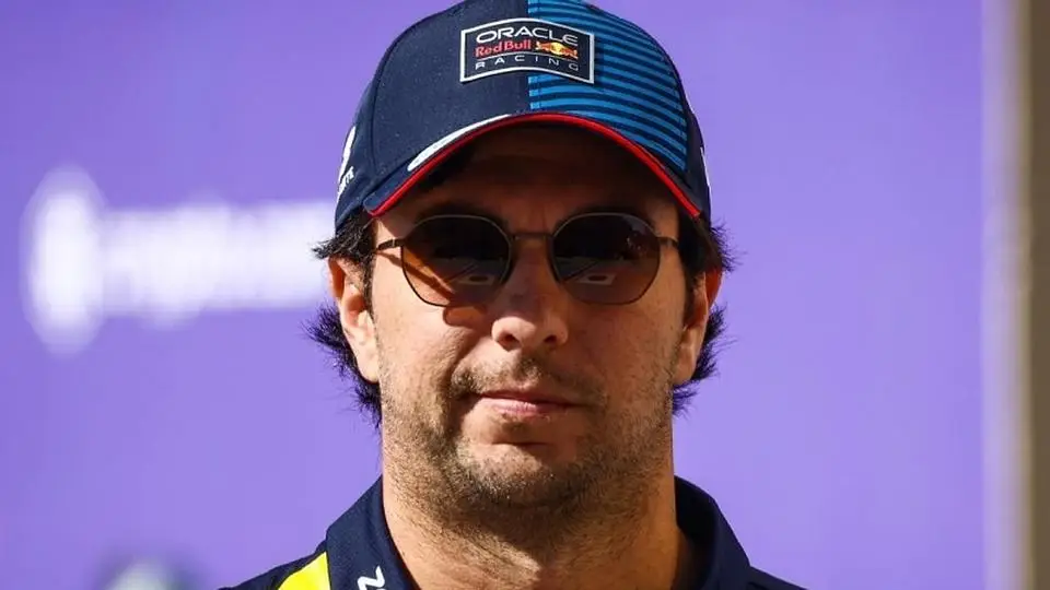 'Checo' Pérez enciende rumores con un mensaje en redes sociales (+video)