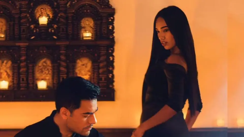 ¡Carlos Rivera le echa limón a la herida! Estrena rola con Priscila Valverde (+VIDEO)