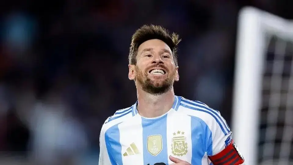 ¿Messi o Cristiano para jugar contra México en el Azteca? Esto es lo que cuesta