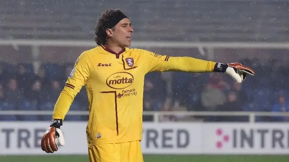 Confirmado: Memo Ochoa tiene nuevo equipo ¡Jugará en Chipre!