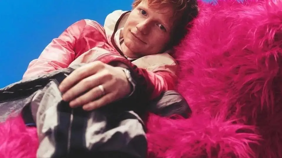 Ed Sheeran lanza nuevo disco entre críticas de la prensa