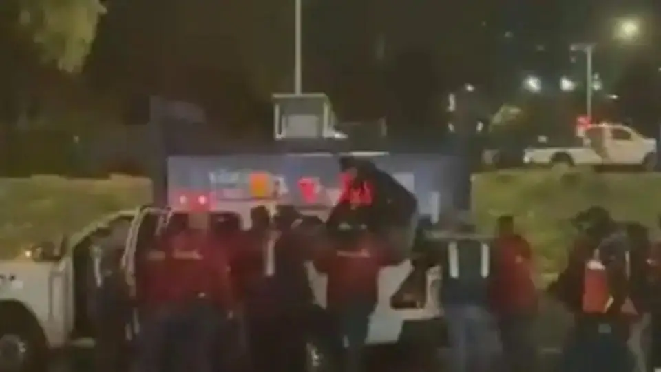 ¡OMG! Muere un aficionado en el partido Cruz Azul vs Rayados  ¡OMG! Muere un aficionado en el partido Cruz Azul vs Rayados