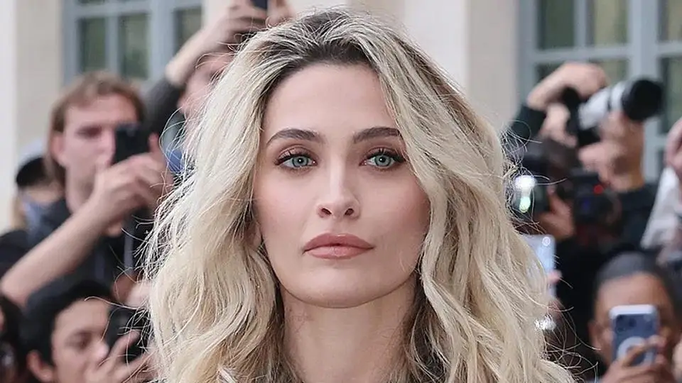 Paris Jackson revela que el consumo de drogas le ha perforado el tabique nasal
