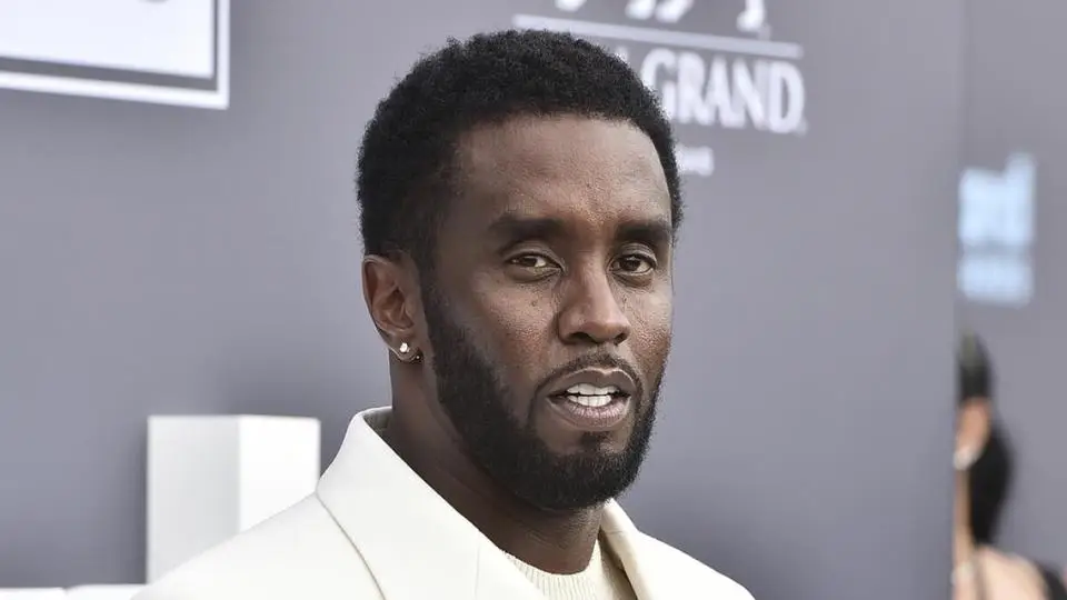 Ajustan fecha de liberación de Diddy Combs; se quedará más tiempo en prisión