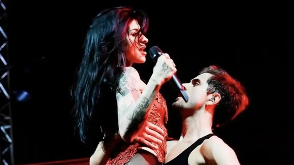 ¿Vio al chamuco? Cazzu revela que vivió un hecho paranormal en México