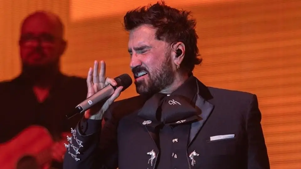 ¡Un rey en el escenario! Alejandro Fernández da un concierto arrollador en Veracruz