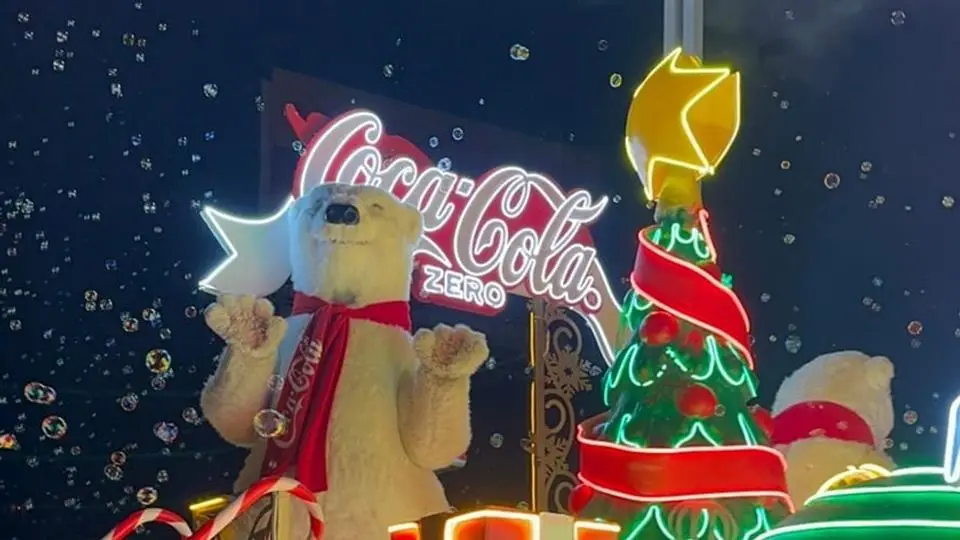 Caravana navideña emociona a miles de veracruzanos y turistas (+fotos)