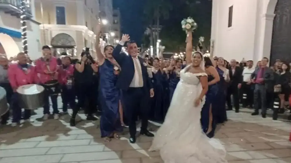 Bodorrio y bailongo en pleno Centro Histórico de Veracruz ¡Ay que tal!