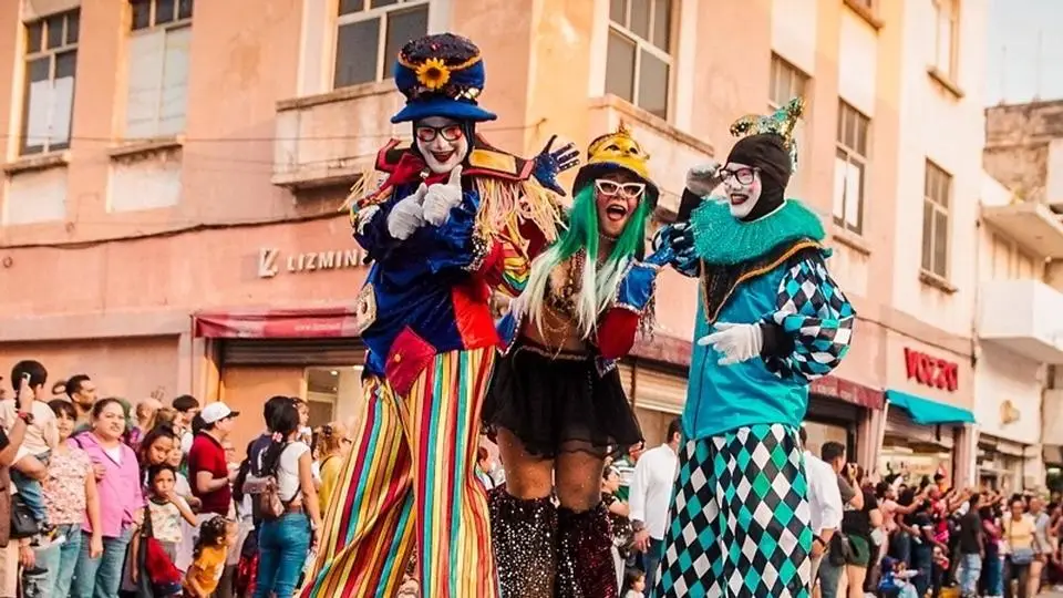 Papaqui, rosca y juguetes con  la llegada de los Reyes Magos en Veracruz 