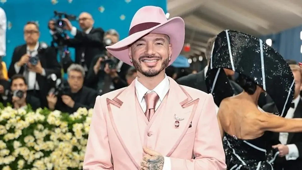 J Balvin llega al Super Bowl con participación especial