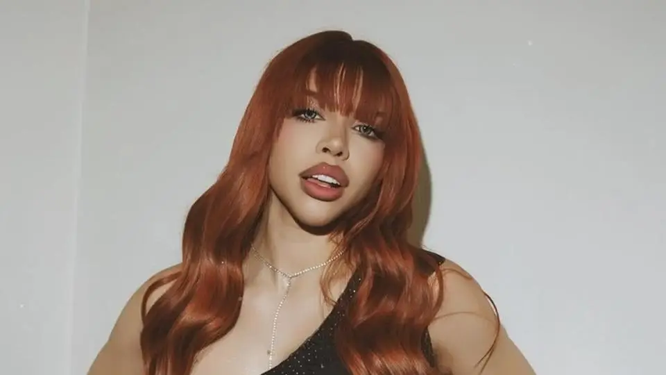 ¡Traka! Yeri MUA aplica la 'técnica del fantasma' sobre ruedas (+video)