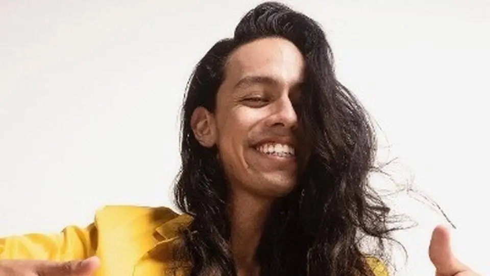 Influencer Gabriel Montero viraliza momentazo en redes ¡Con la bugambilia NO! 