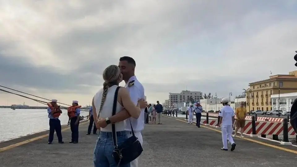 ¡Amor Real! Viaja de España a Veracruz para encontrarse con su novio que zarpó en buque español