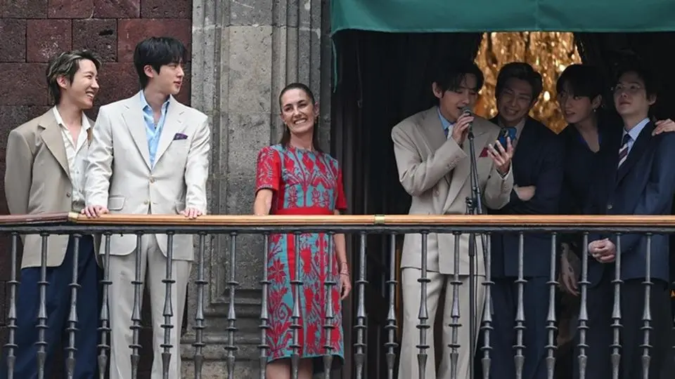 BTS desata la locura en su visita al Palacio Nacional en CDMX (+fotos)